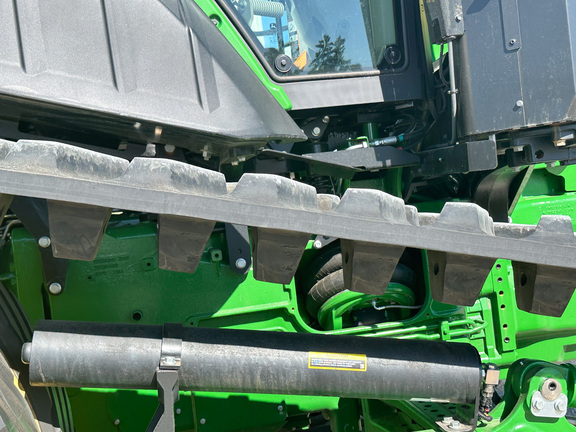 2025 John-Deere 8RT 370
