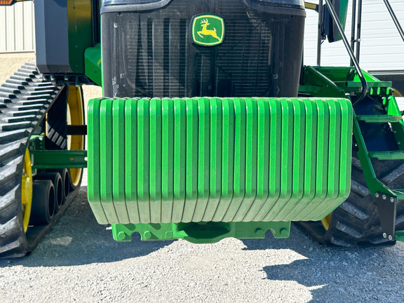2025 John-Deere 8RT 370