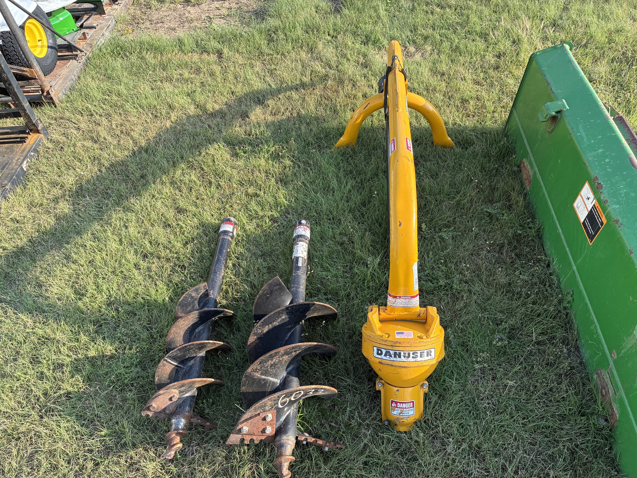 2003 John Deere 4610 Image 18