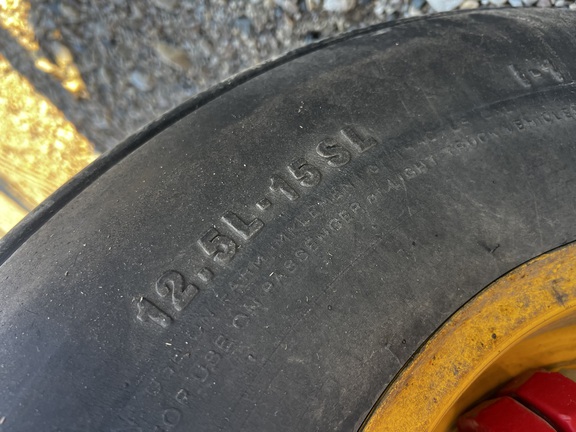 2016 New Holland 316 - Photo9