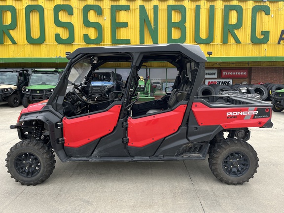 2023 Honda Pioneer 1000-6 (17th thumbnail)