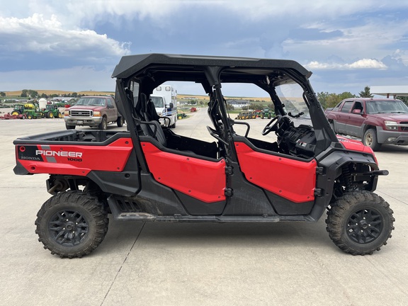 2023 Honda Pioneer 1000-6 (15th thumbnail)
