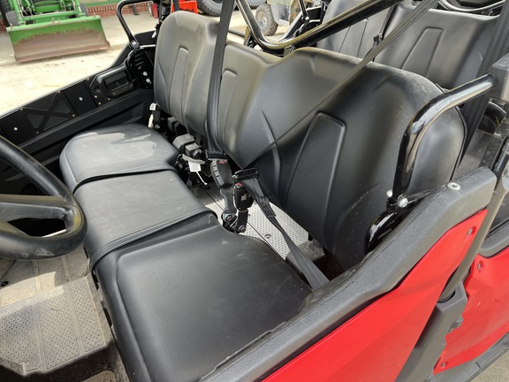 2023 Honda Pioneer 1000-6 (8th thumbnail)