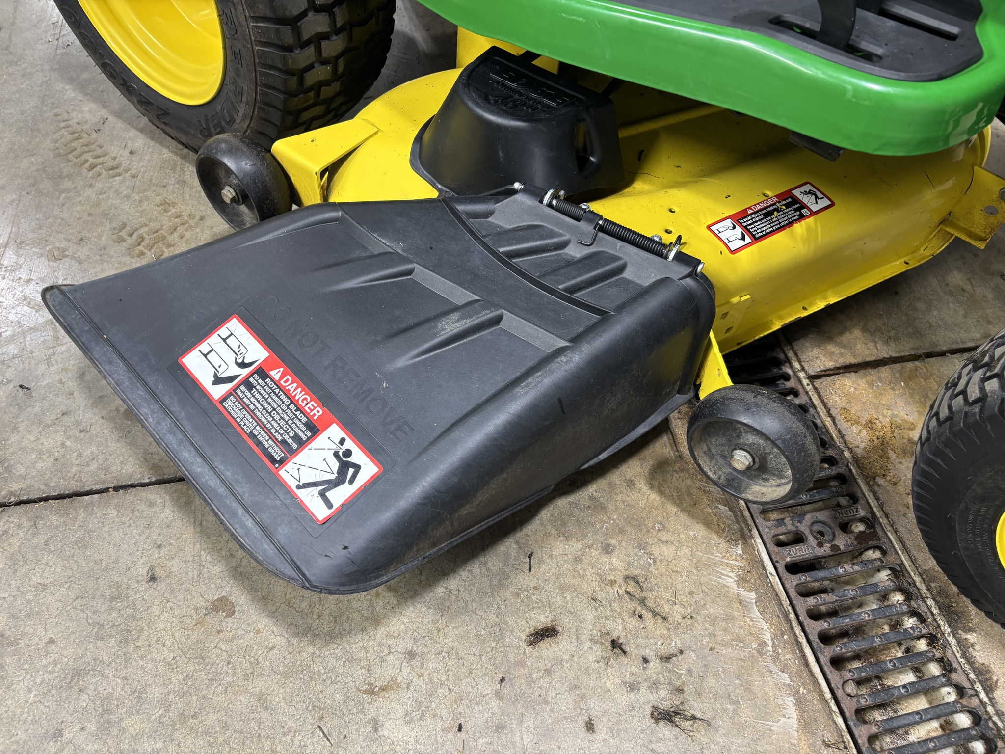 Used 2021 John Deere S170 Lawn & Garden Tractors at Koenig Equipment in Botkins, OH - PhotoXL12