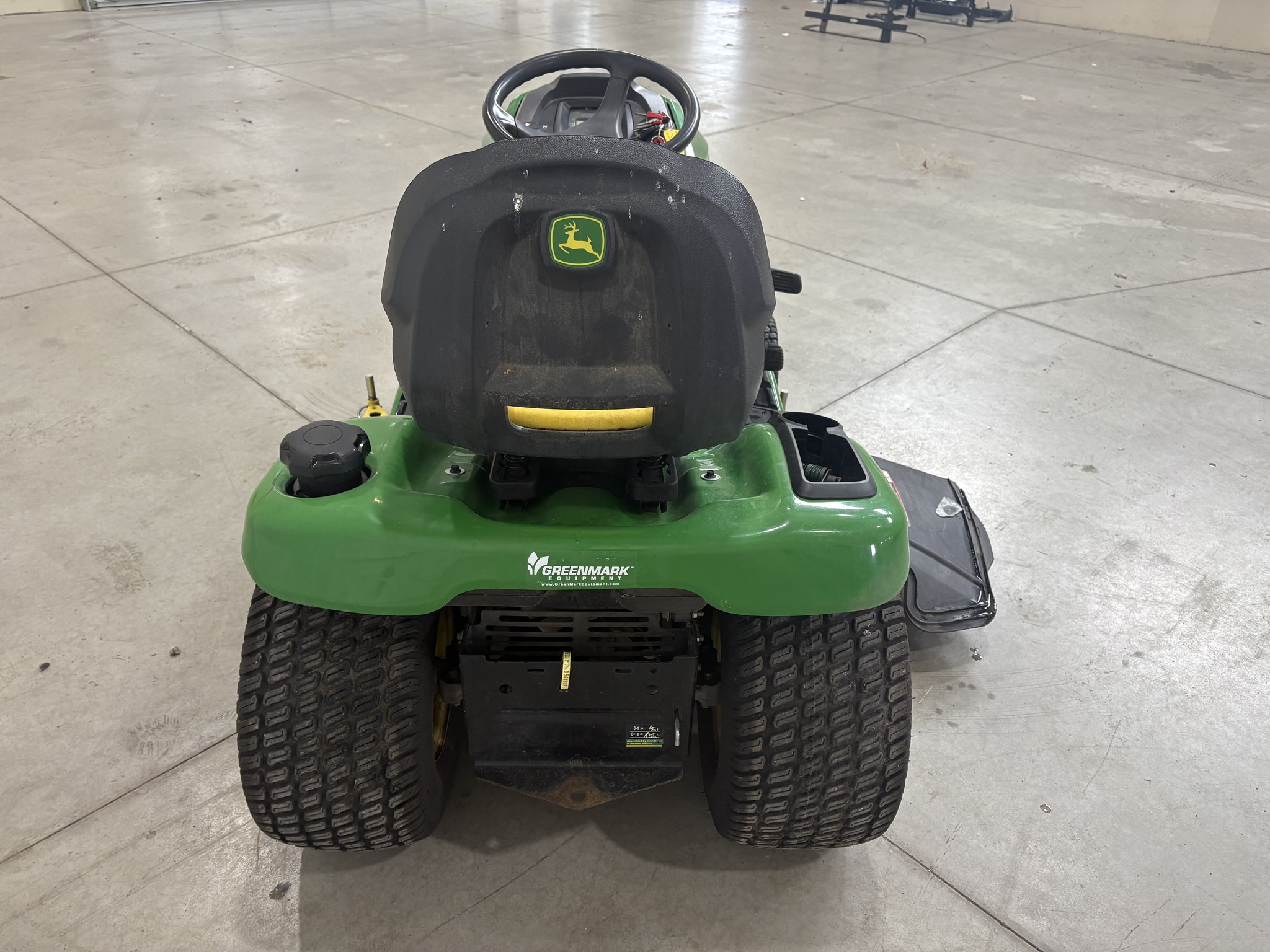 2017 John Deere X380 Image 4