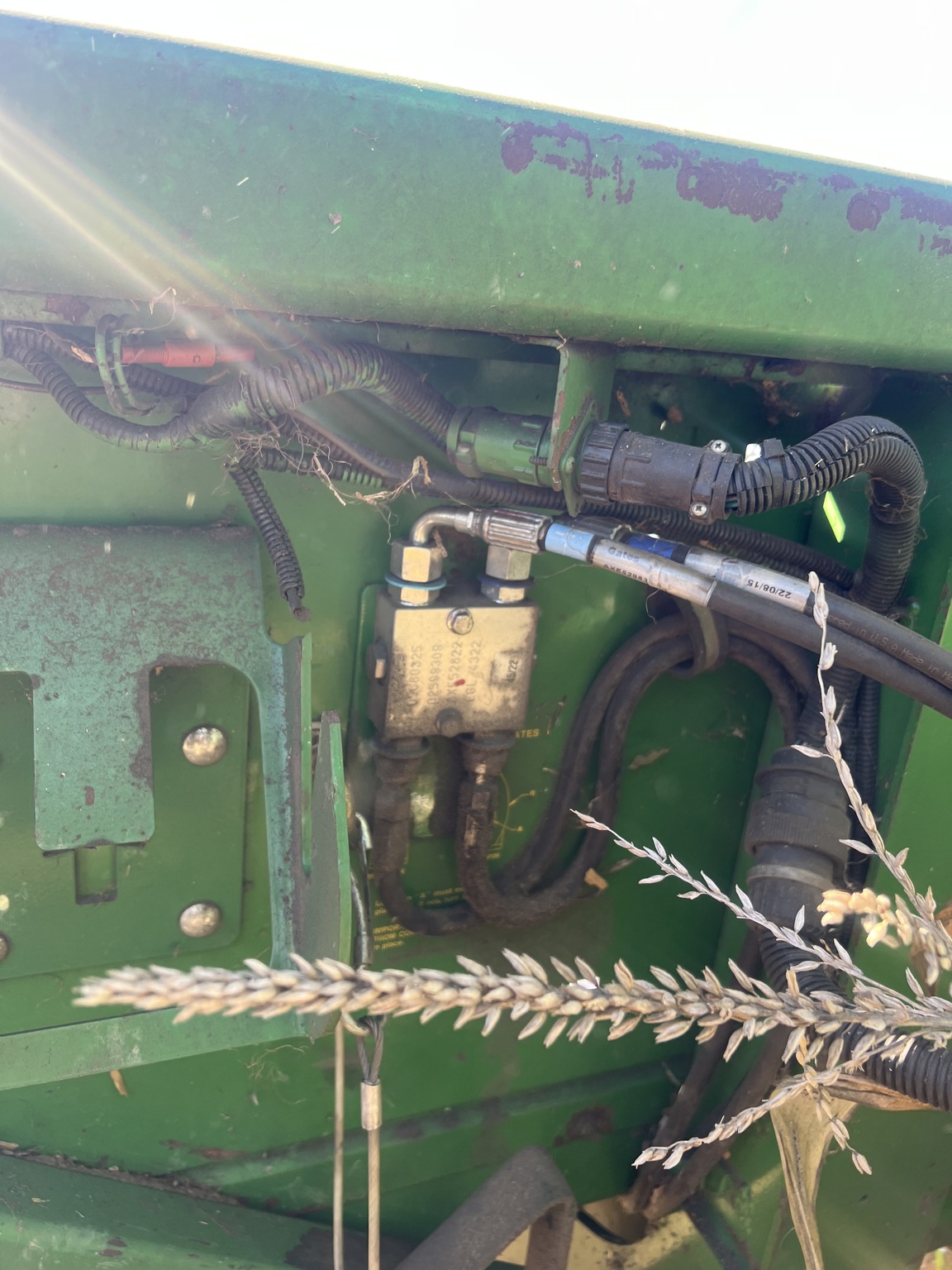 1998 John Deere 893 Image 3