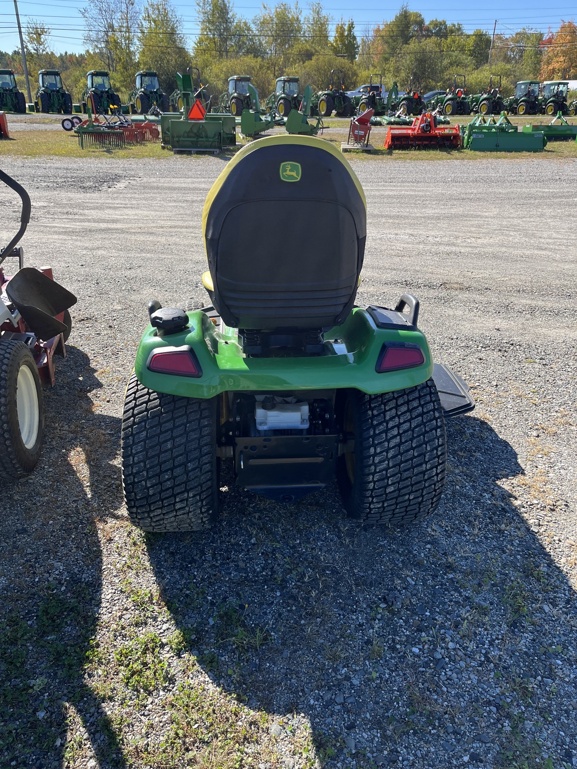 2021 John Deere X590 Image 6