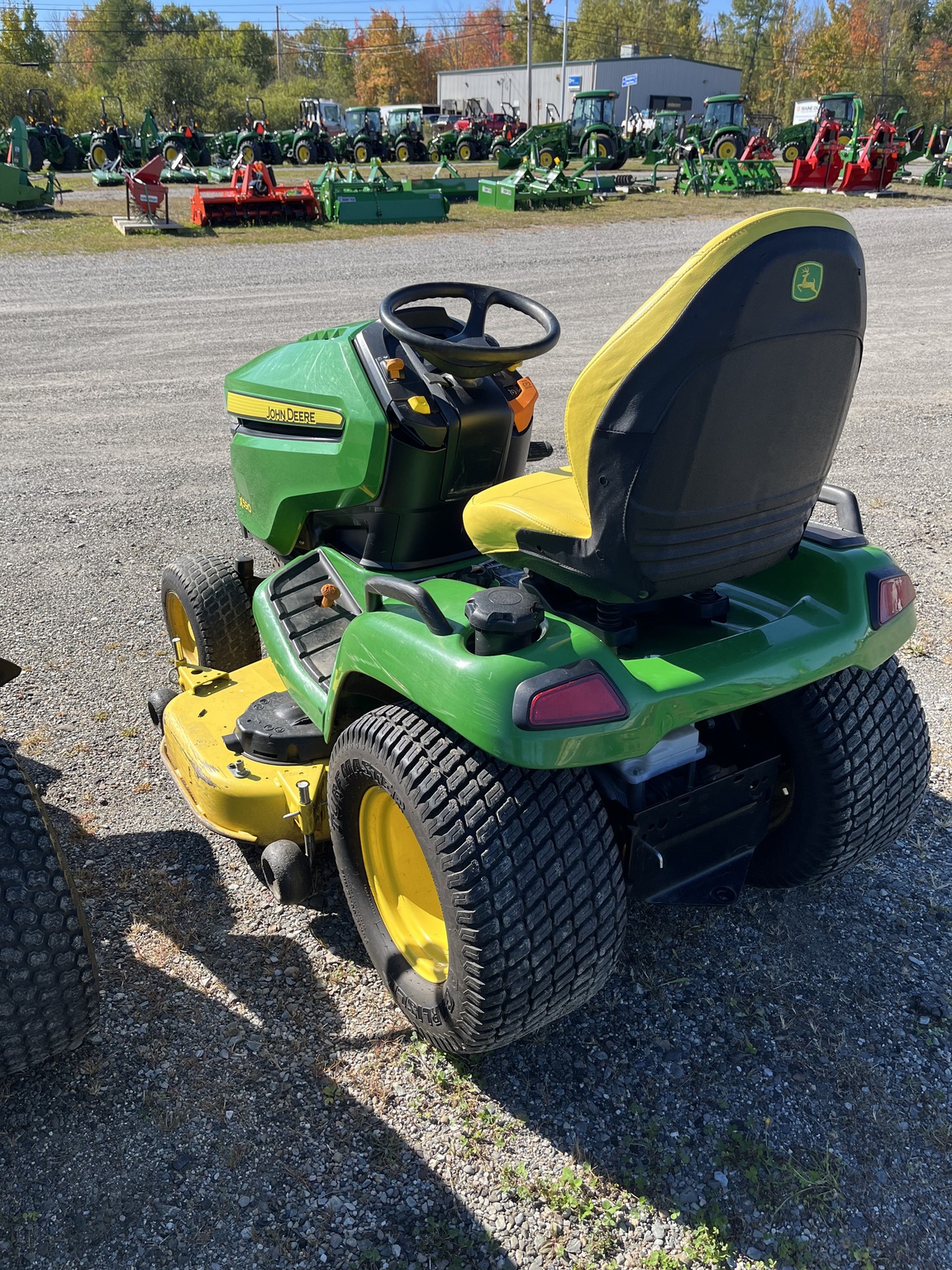2021 John Deere X590 Image 2