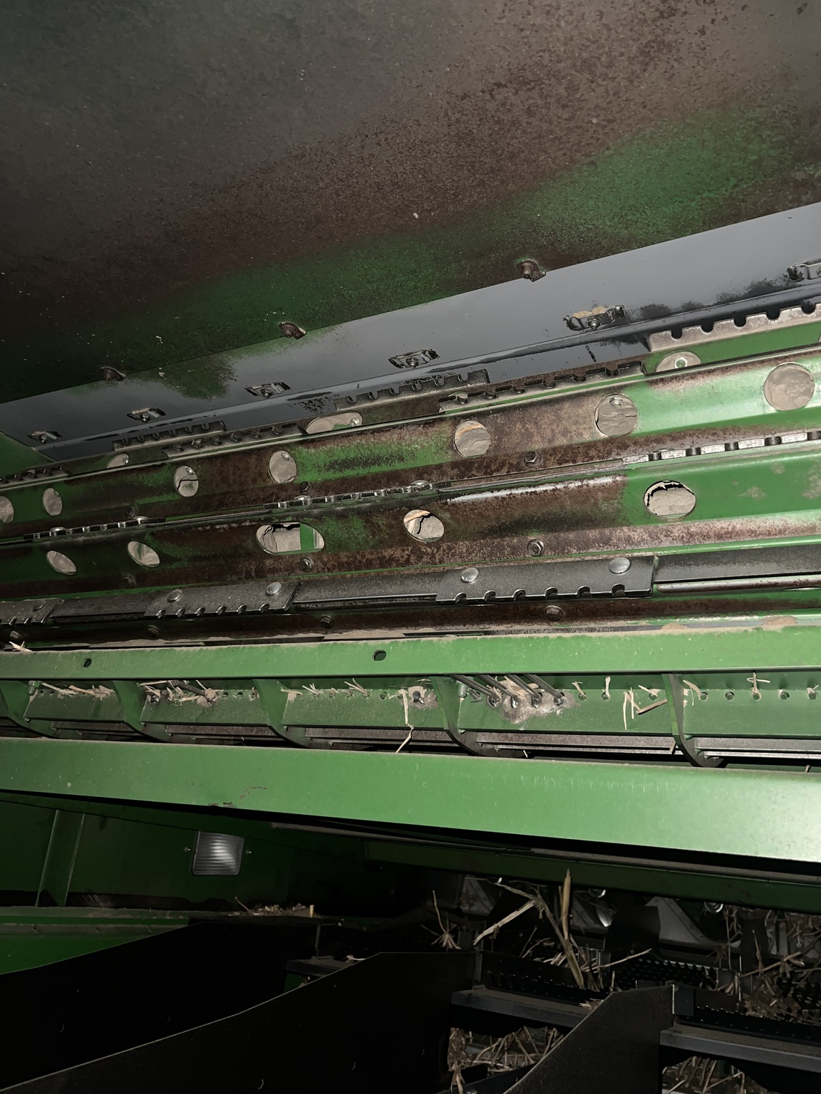 2014 John Deere S680 Image 13
