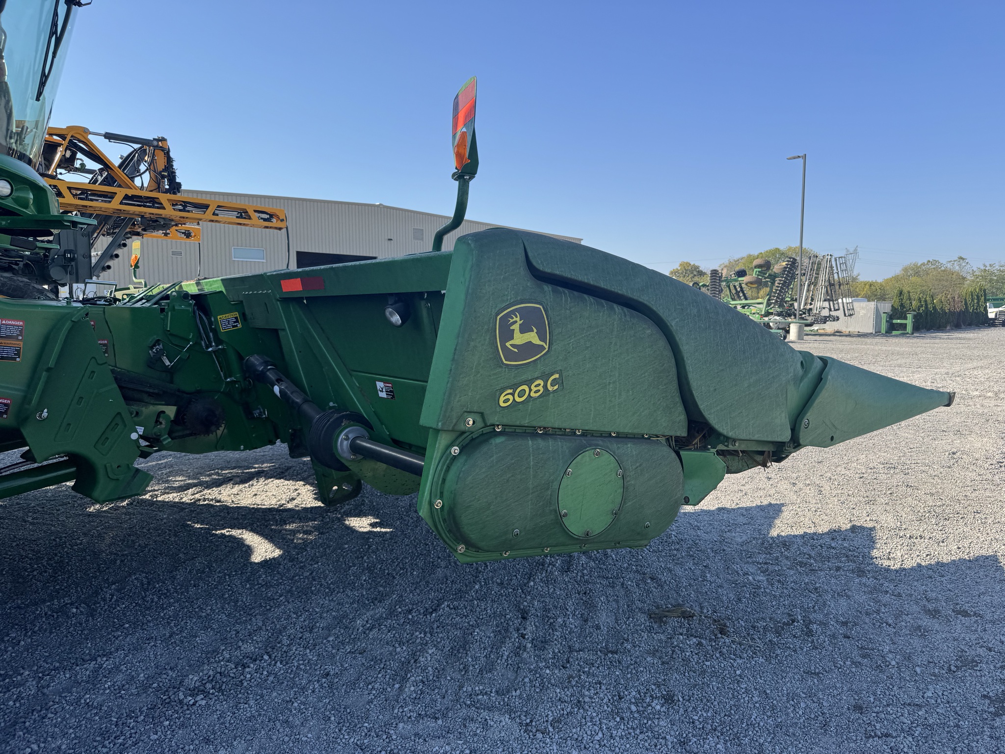 2011 John Deere 608C Image 3