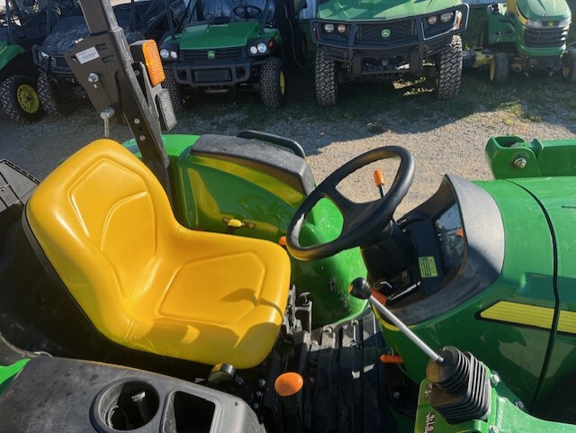 2021 John Deere 3043D Image 8