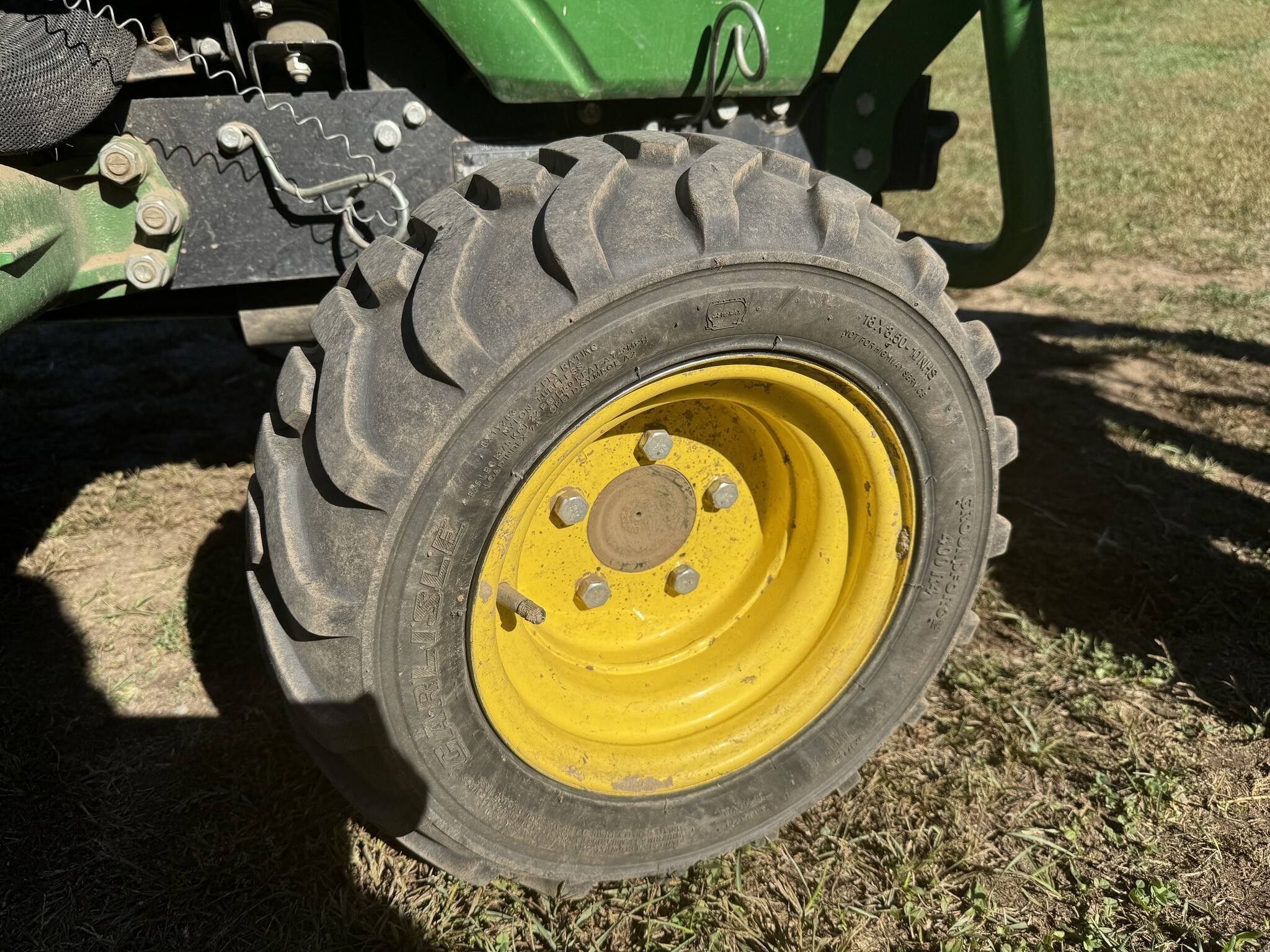 2014 John Deere 1025R Image 8