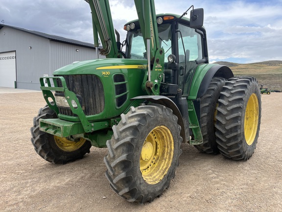 2011 John Deere 7430 Premium (3rd thumbnail)