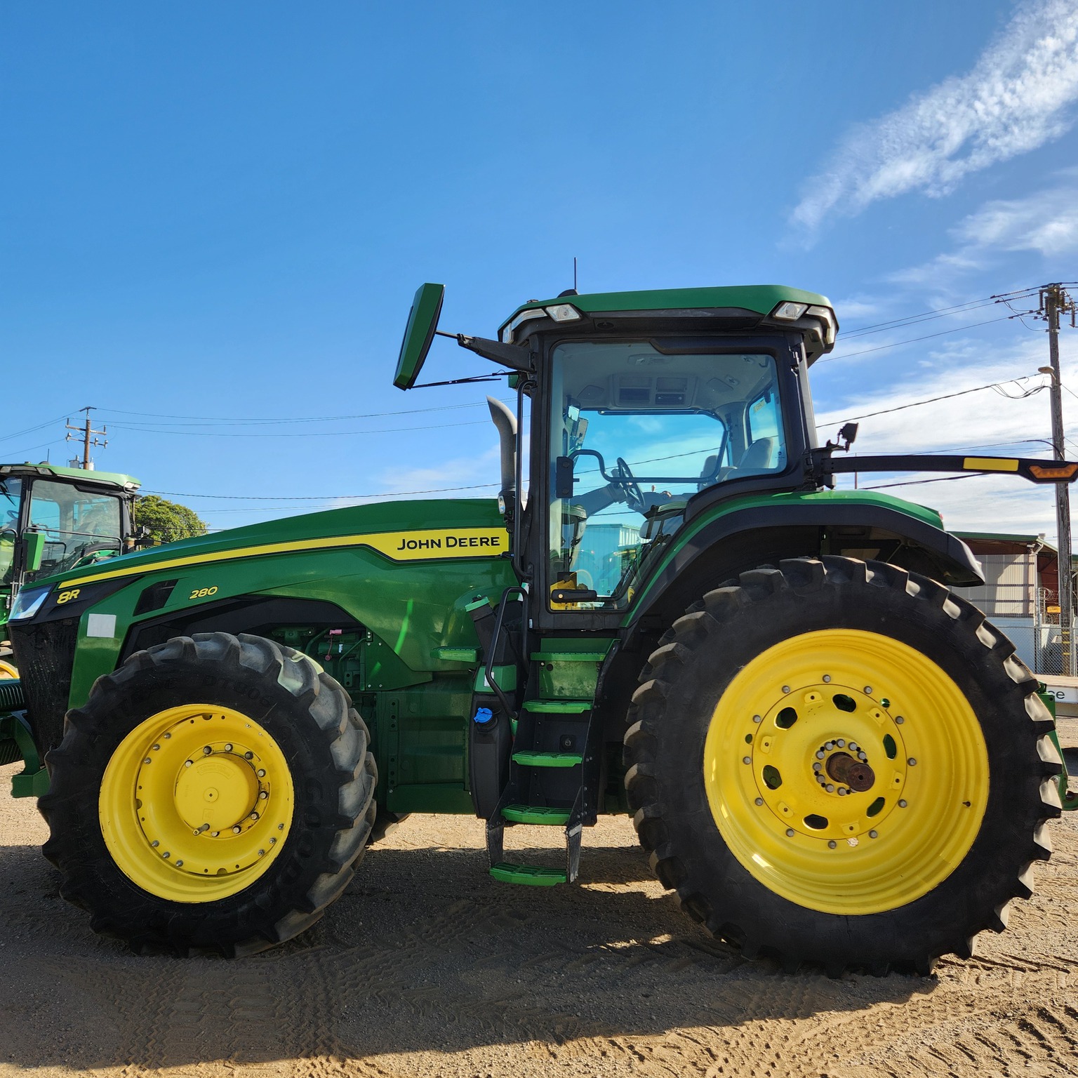 2020 John Deere 8R 280 Image 2