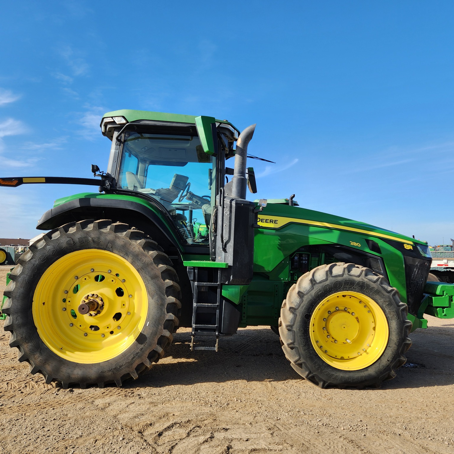 2020 John Deere 8R 280 Image 6