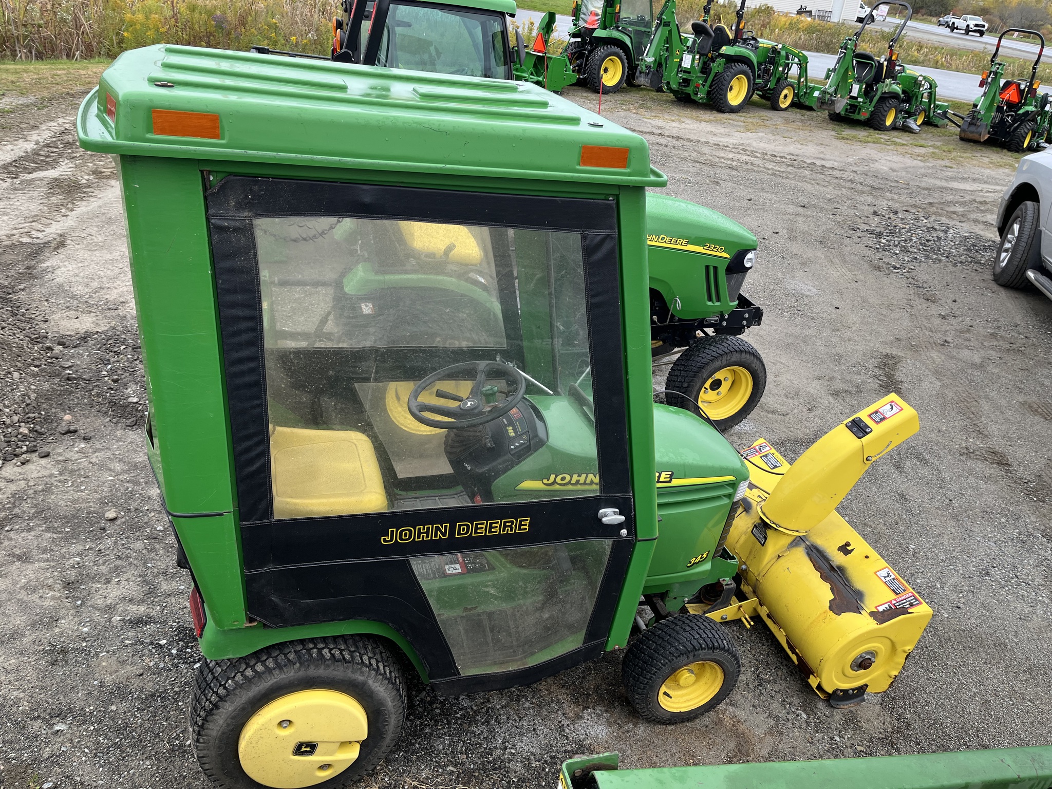 1998 John Deere 345 Image 3
