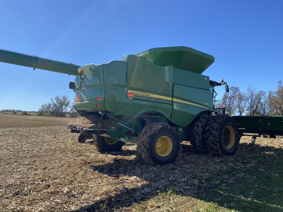 2016 John Deere S680 - Photo13