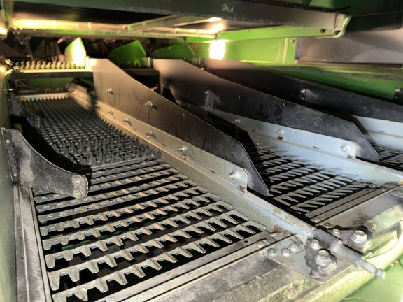 2016 John Deere S680 - Photo18