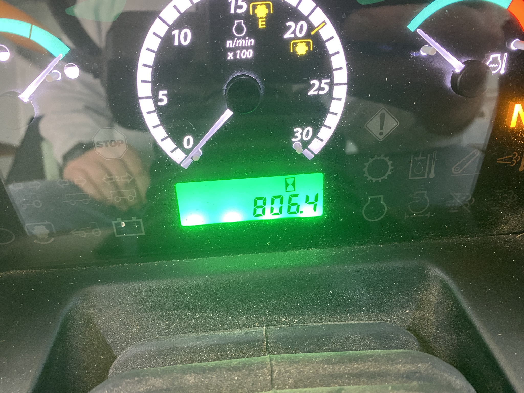 2023 John Deere 5075E Image 9