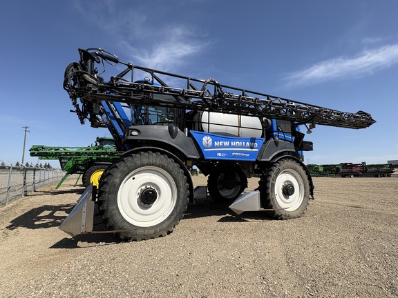 Used 2023 New Holland SP.370F Self Propelled Sprayers at Horizon Ag & Turf in Lloydminster, AB - Photo3