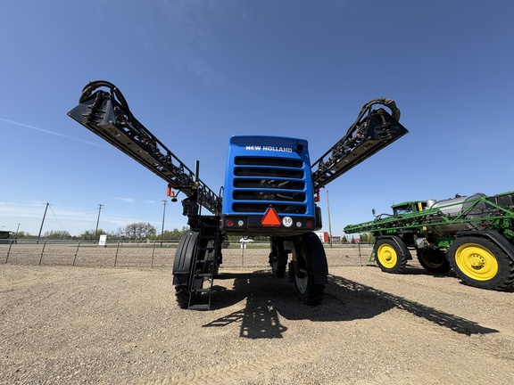 Used 2023 New Holland SP.370F Self Propelled Sprayers at Horizon Ag & Turf in Lloydminster, AB - Photo6