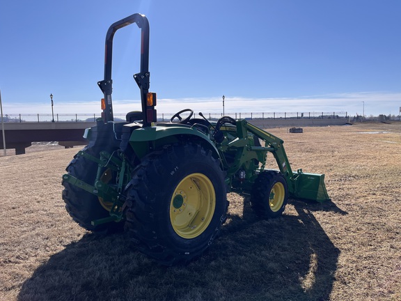 2025 John Deere 4044M - Photo6