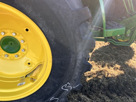 2025 John Deere 4044M - Photo15