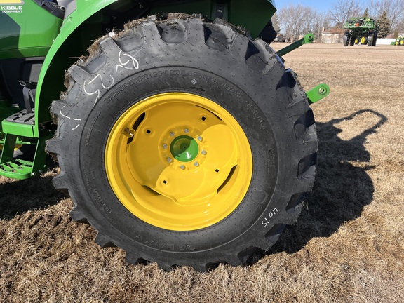 2025 John Deere 4044M - Photo17