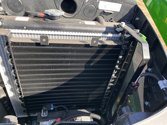 2025 John Deere 4044M - Photo20