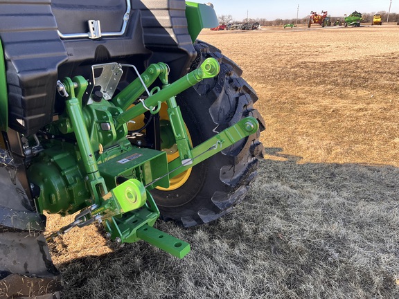 2025 John Deere 4044M - Photo26