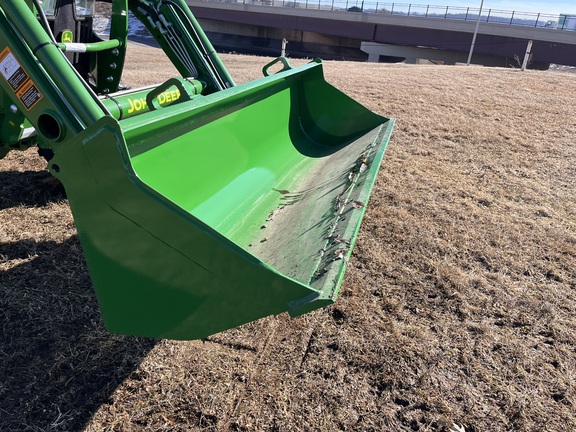 2025 John Deere 4044M - Photo34