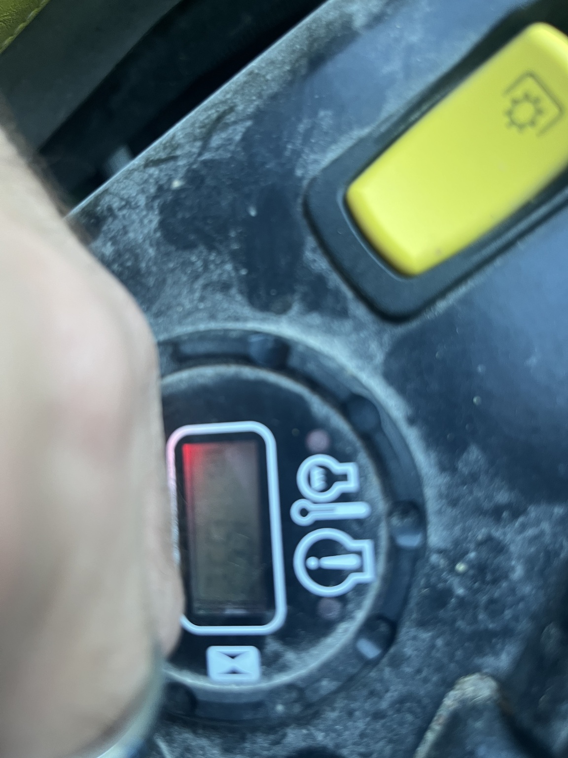 2023 John Deere Z950R Image 3