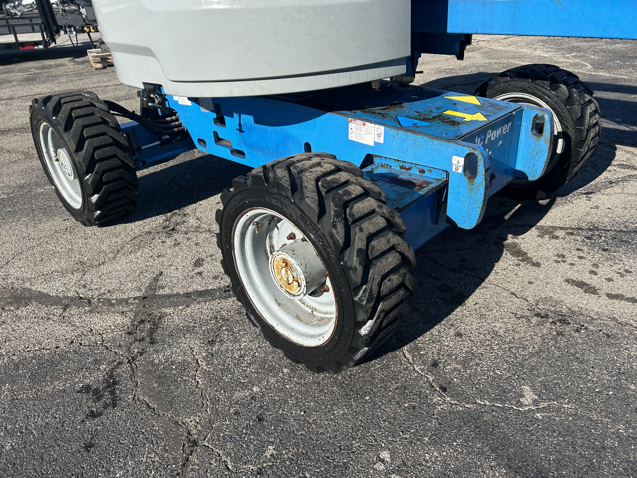 2013 Genie Z45/25J Image 7