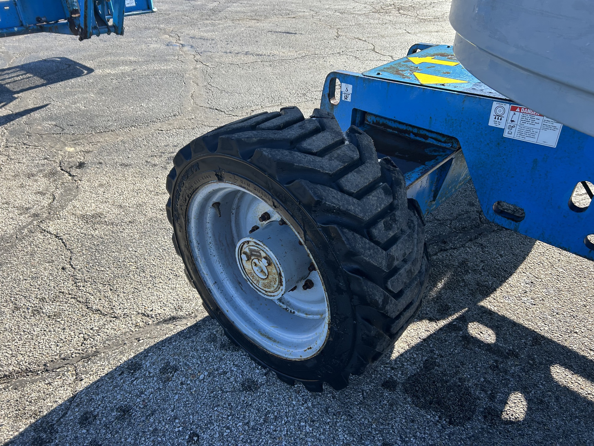 2013 Genie Z45/25J Image 11