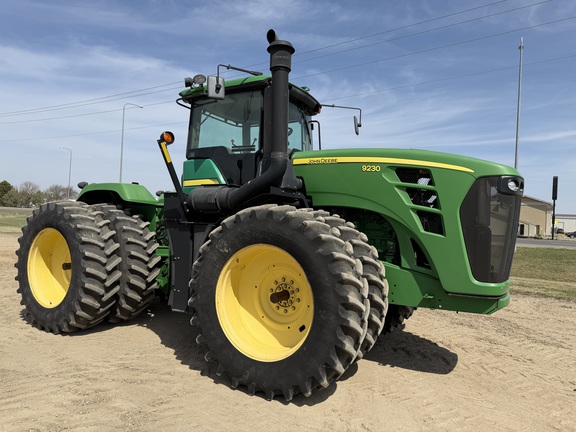  John Deere 9230
