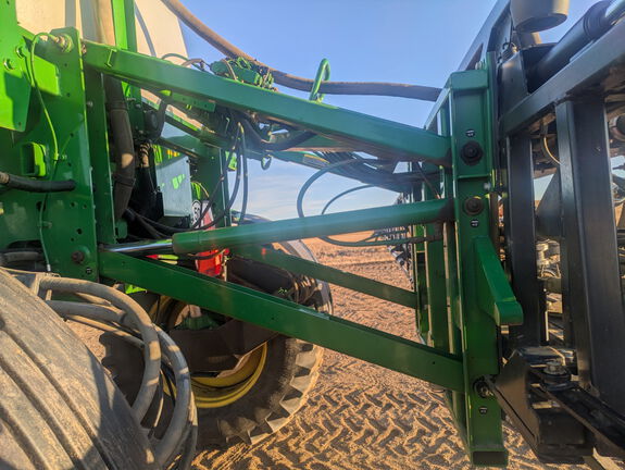 Used 2011 John Deere 4730 Self Propelled Sprayers at Horizon Ag & Turf in Vermilion, AB - Photo12