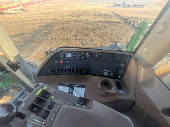 Used 2011 John Deere 4730 Self Propelled Sprayers at Horizon Ag & Turf in Vermilion, AB - Photo14