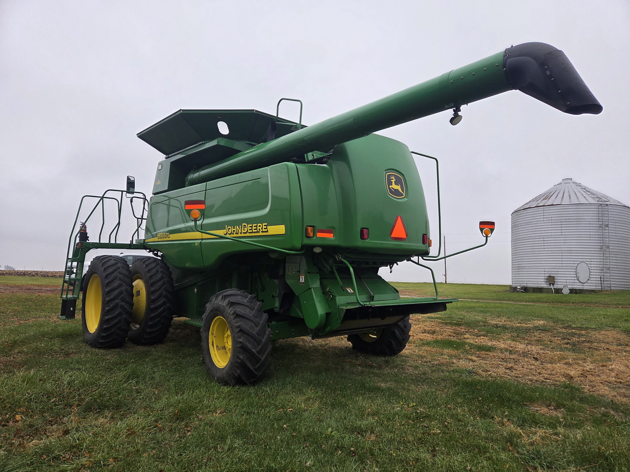  2002 John Deere 9650 STS at Heritage Tractor in Lacon, IL