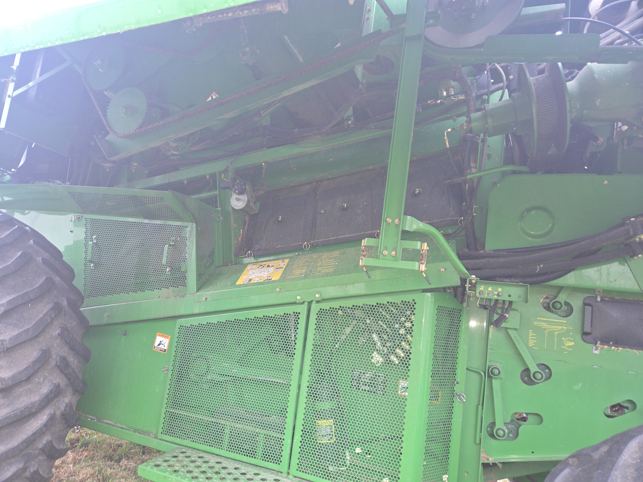  2002 John Deere 9650 STS at Heritage Tractor in Lacon, IL
