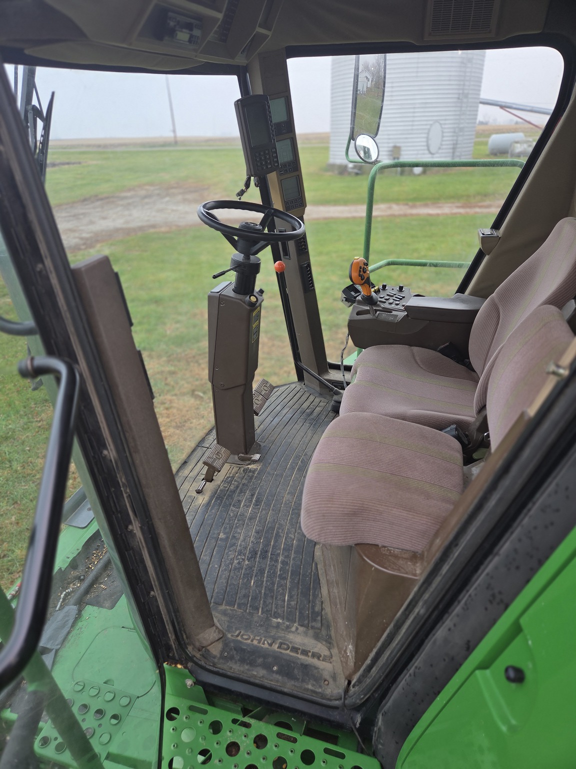  2002 John Deere 9650 STS at Heritage Tractor in Lacon, IL
