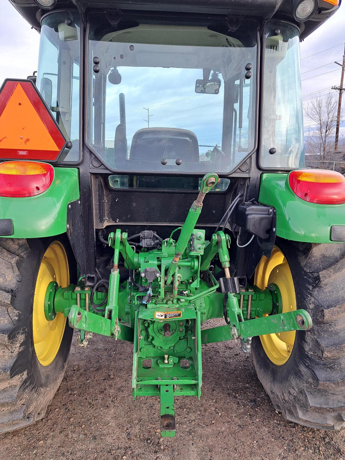 2014 John Deere 5055E Image 5