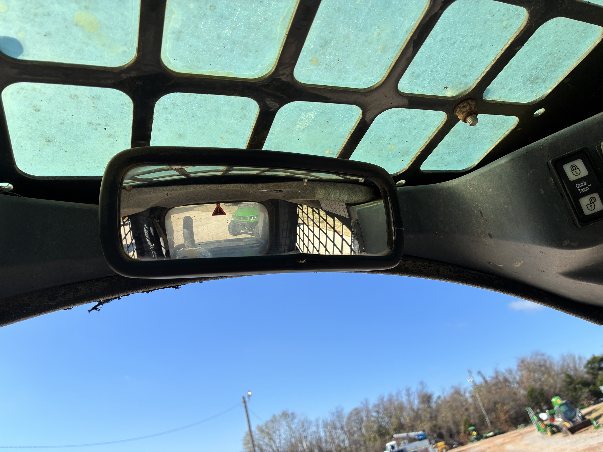 2020 John Deere 325G Image 21