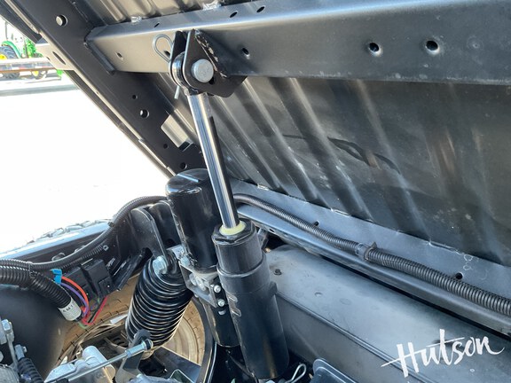 Photo of 2022 John Deere XUV 835M