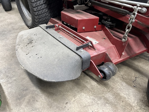 Used 2017 Ferris IS2100Z Zero Turn Mowers at Koenig Equipment in Urbana, OH - Photo6
