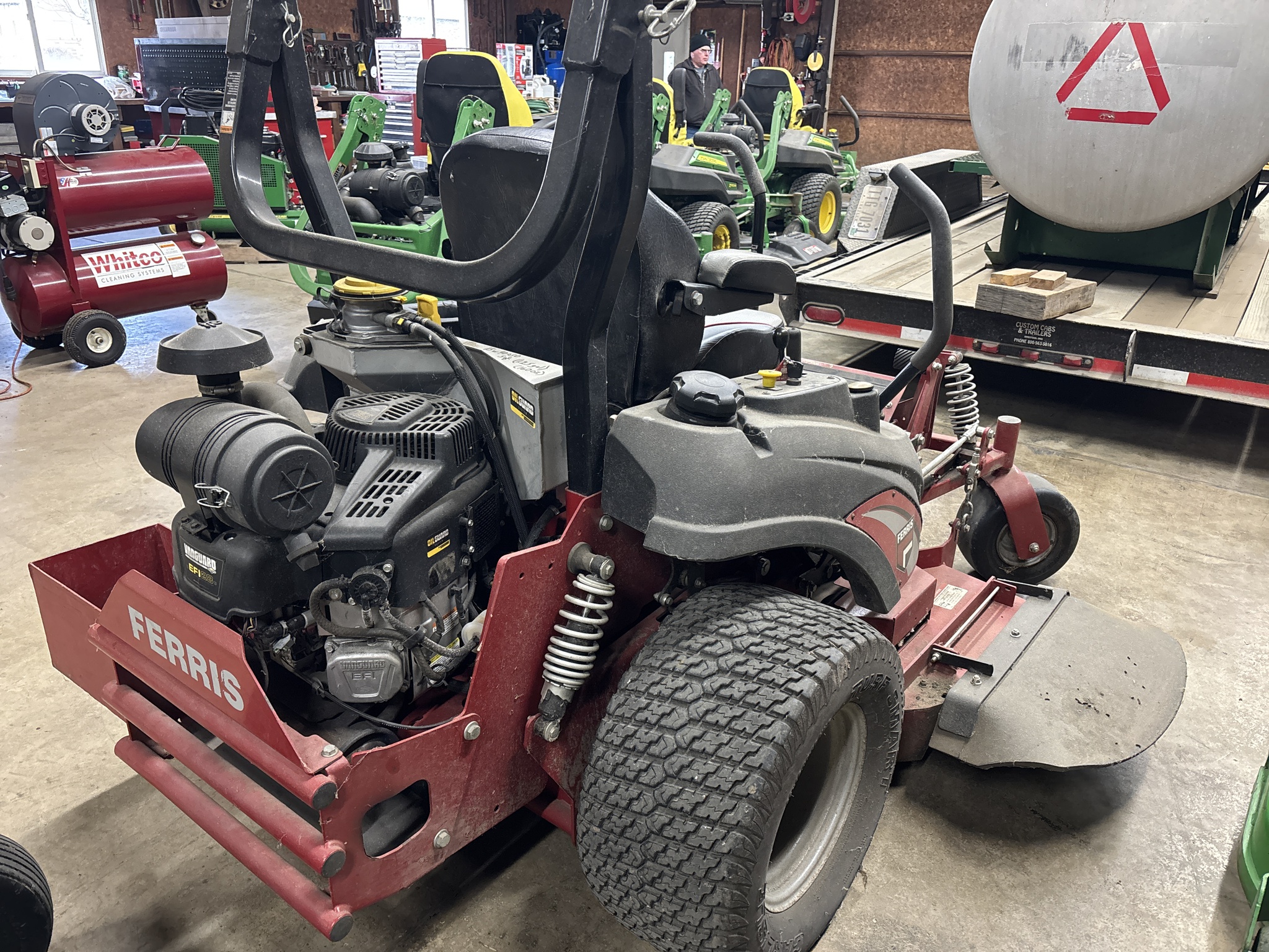 Used 2017 Ferris IS2100Z Zero Turn Mowers at Koenig Equipment in Urbana, OH - PhotoXL3