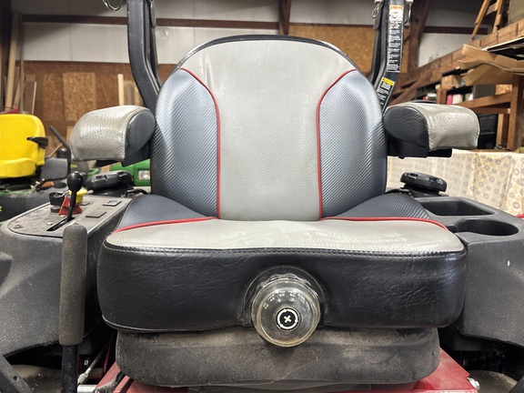 Used 2017 Ferris IS2100Z Zero Turn Mowers at Koenig Equipment in Urbana, OH - Photo11