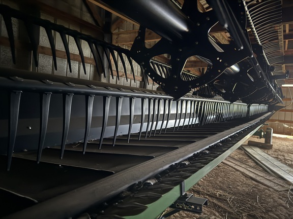 Photo of 2021 MacDon FD140