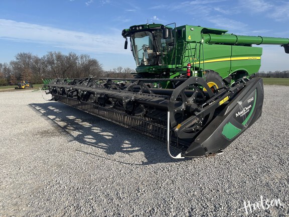 Photo of 2021 MacDon FD140