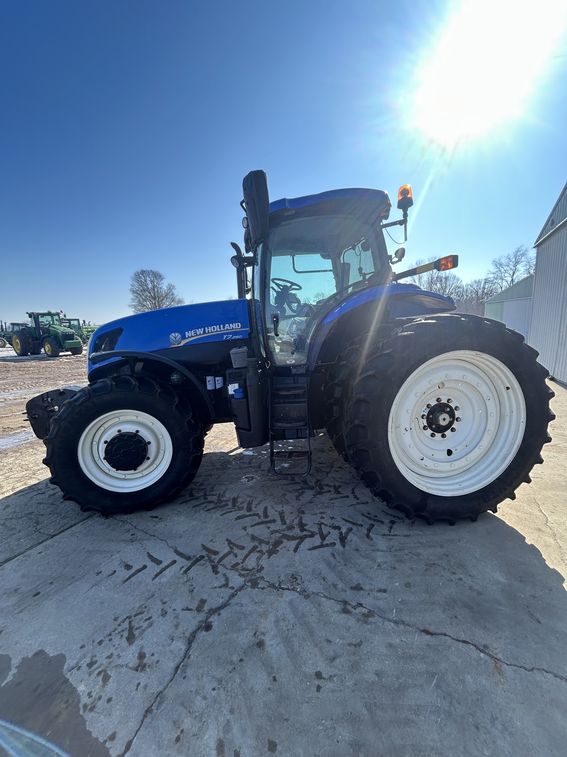 2014 New Holland T7.250 Image 4
