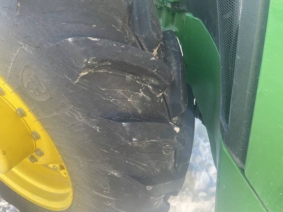 2025 John Deere 8R 250 - Photo26